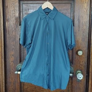 EUC szM Hugo Boss shirt style polo
